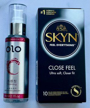 Комплект SKYN Close Feel 10 шт - Лубрикант зігріваючий OLO 60 мл SOS3305 фото