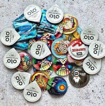 Набір One та OLO 30 шт : Ribs , Sensitive , Dome , Oasis ; Feeling Ultrathin SOS1003 фото