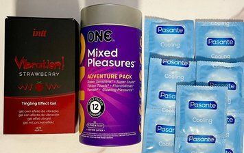 Комплект 22 шт ONE Mixed Pleasures + Pasante Cooling + Рідкий вібратор Intt Vibration Strawberry (15 мл) SOS1545 фото