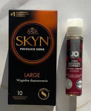 Набір SKYN Large 10 шт + Змазка System JO H2O &mdash; Raspberry Sorbet (30 мл) SOS2156 фото