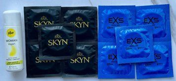 Набір SKYN Original 5 шт + EXS Cooling 5 шт + Лубрикант pjur Woman Vegan 30 мл SOS3516 фото