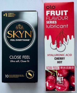 Набір SKYN Close Feel 10 шт + Гель-лубрикант вишня 120 мл OLO SOS3717 фото