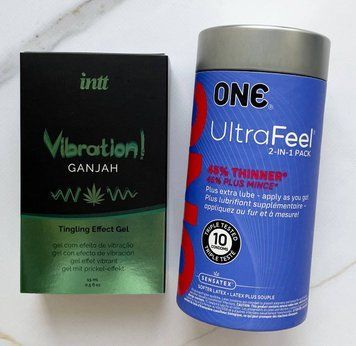 Набор ONE UltraFeel 2-in-1 Pack 10 шт. + Жидкий вибратор Intt Vibration Ganjah (15 мл) SOS2057 фото