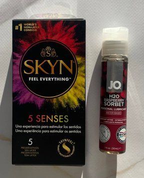 Набір SKYN 5 Senses + Змазка System JO H2O &mdash; Raspberry Sorbet (30 мл) SOS2158 фото