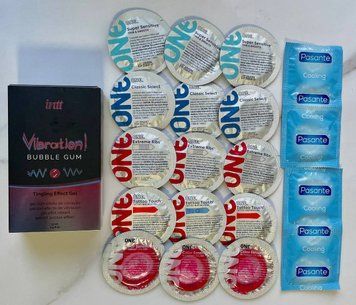 Набір 19 шт ONE Classic, Super Sensitive,Color Sensations , Extreme ribs, Tattoo Touch - Pasante Cooling +Intt Vibration Bubble Gum (15 мл) SOS1759 фото