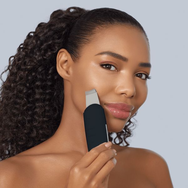 Микротоковый скраббер для кожи и устранение черных точек GESKE MicroCurrent Skin Scrubber&Blackhead Remover 9в1 black HB0146 фото