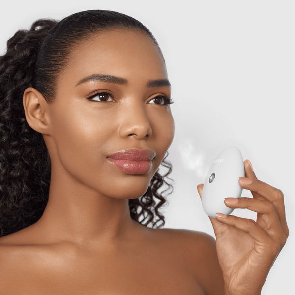 Электронный освежитель для увлажнения лица GESKE Facial Hydration Refresher 4в1 white HB0172 фото