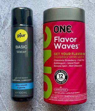Набор ONE Flavor Waves 12 шт. - Лубрикант pjur Basic waterbased 100 мл. SOS2609 фото