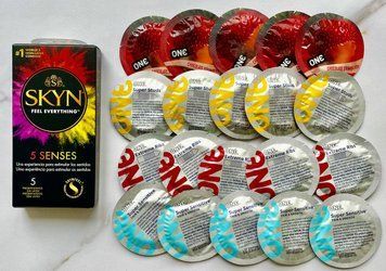 Набір 25 шт ONE Flavor Waves, Super Sensitive, Super Studs, Extreme ribs + Skyn 5 Senses SOS1712 фото