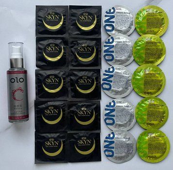 Комплект 10 шт Skyn ​​Original - 10 шт One Classic, Glowing Pleasures - Лубрикант OLO согревающий 60 мл SOS2512 фото