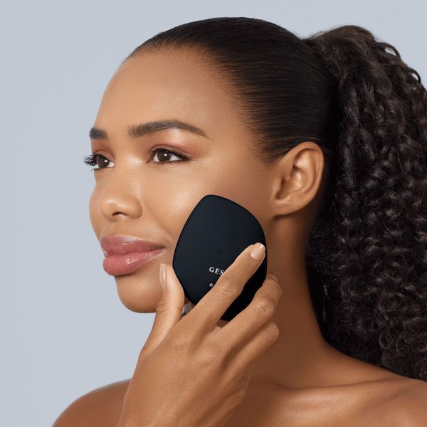 Ультразвукова маска тепло та холод GESKE Sonic Warm&Cool Mask 9в1 black HB0102 фото