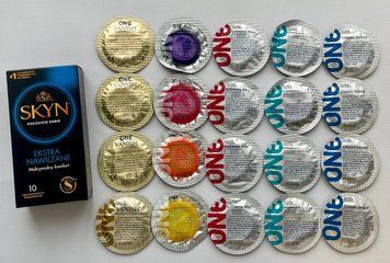 Комплект 30 штук SKYN Extra Lube + ONE Color Sensations, Extreme Ribs, Pleasure plus, Vanish, Classic SOS2246 фото