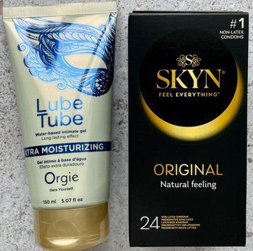 Комплект SKYN ORIGINAL NON-LATEX 24 ШТ + LUBE TUBE XTRA, 150 мл ORGIE  SOS1102 фото