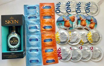 Набір 24 штук ONE Flavor Waves, Studs, Ribs, Classic - PASANTE Cooling, Warming + Лубрикант SKYN AQUA FEEL, 80 мл SOS1464 фото