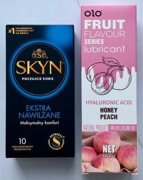 Набір SKYN Extra Lube 10 шт + Гель-лубрикант персик 120 мл OLO SOS3725 фото