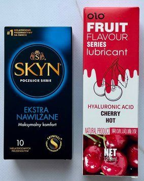 Набір SKYN Extra Lube 10 шт + Гель-лубрикант вишня 120 мл OLO SOS3727 фото