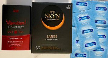 Комплект 46 шт SKYN Large - Pasante Cooling + Жидкий вибратор Intt Vibration Strawberry (15 мл) SOS1517 фото