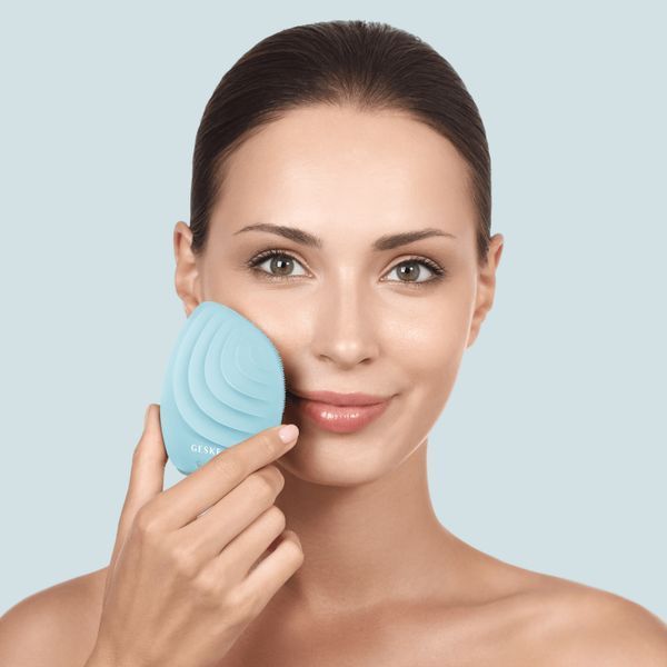 Электронная ультразвуковая щетка для лица GESKE Sonic Facial Brush 5в1 turtoise HB0070 фото