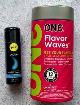 Комплект ONE Flavor Waves 12 шт - Лубрикант pjur Aqua 30 мл SOS2665 фото
