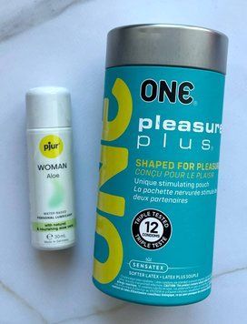 Комплект ONE Pleasure Plus 12 шт + Лубрикант на водній основі pjur Woman Aloe 30 мл SOS1968 фото
