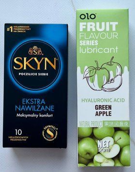 Набір SKYN Extra Lube 10 шт + Гель-лубрикант яблуко 120 мл OLO SOS3728 фото