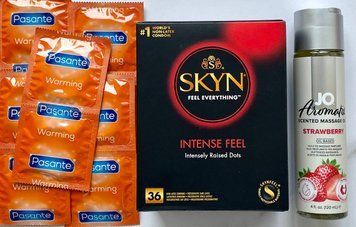 Комплект 46 шт Skyn Intense feel - Pasante Warming +  System JO Aromatix Strawberry 120 мл SOS1668 фото