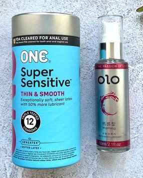 Комплект ONE Super Sensitive 12 шт. + Лубрикант согревающий OLO 60 мл. SOS2322 фото