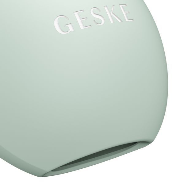 Устройство для увеличения объема губ GESKE Lip Volumizer&Booster 4в1 Small green HB0223 фото