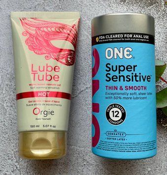 Комплект ONE Super Sensitive (12 шт)+Лубрикант LUBE TUBE HOT, 150 мл ORGIE SOS2374 фото