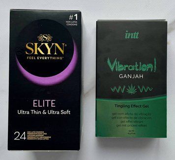 Набор SKYN Elite 24 шт. + Жидкий вибратор Intt Vibration Ganjah (15 мл) SOS2715 фото