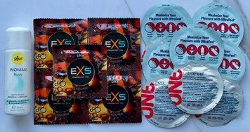 Набор EXS Crazy Cola 5 шт+ONE UltraFeel 5 шт+Лубрикант pjur Woman Nude 30 мл SOS3537 фото