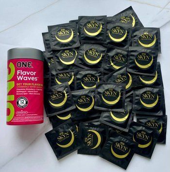 Комплект 40 шт Skyn Original + 12 шт ONE Flavor Waves SOS2478 фото