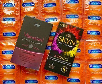 Комплект 17 шт SKYN 5 Senses - Pasante Warming + Рідкий вібратор Intt Vibration Cotton Candy (15 мл) SOS1578 фото