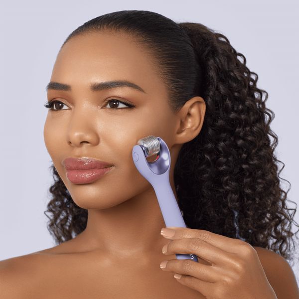 Электронный роллер для лица с микроиглами GESKE MicroNeedle Face Roller 9в1 purple HB0189 фото