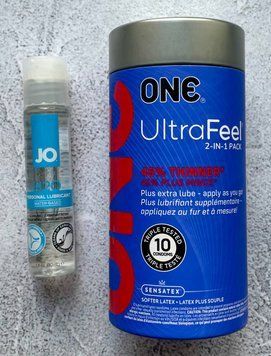 Комплект ONE UltraFeel 2-in-1 10 шт - Лубрикант System JO H2O ORIGINAL (30 мл)  SOS2670 фото