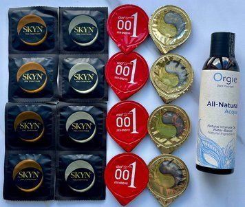 Набор из 16 штук Olo, Skyn ​​+ лубрикант ALL-NATURAL Acqua, 150 мл Orgie SOS4031 фото