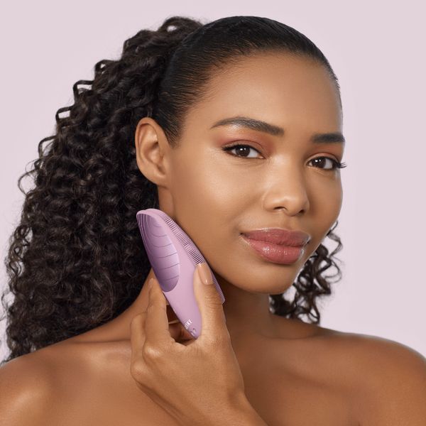 Электронная звуковая термо щетка для лица GESKE Sonic Thermo Facial Brush 6в1 pink HB0082 фото