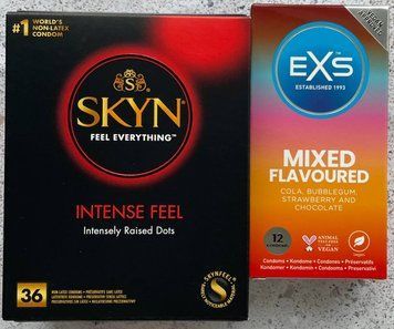 Комплект Skyn Intense Feel 36 штук +  EXS Mixed Flavoured 12 шт SOS1086 фото