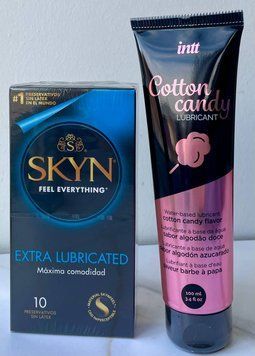 Набор Skyn ​​Exstra Lube 10 шт. + Лубрикант на водной основе Intt Cotton Candy (100 мл) SOS1187 фото