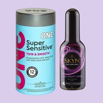 Набор ONE Super Sensitive 12 шт + Лубрикант Skyn ​​All Night Long 80 мл SOS4421 фото