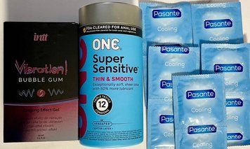 Набір 22 шт ONE Super Sensitive - Pasante Cooling + Рідкий вібратор Intt Vibration Bubble Gum (15 мл) SOS1532 фото