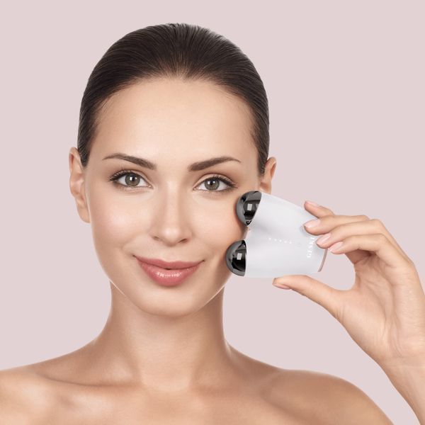 Микротоковый подтягиватель лица GESKE MicroCurrent Face-Lifter 6в1 starlight HB0132 фото
