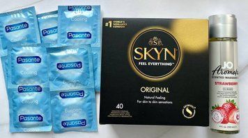 Комплект 50 шт SKYN Original - Pasante Cooling + System JO Aromatix Strawberry 120 мл SOS1633 фото