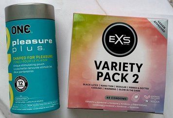 КОМПЛЕКТ резинок ONE Pleasure Plus 12 шт - EXS Mixed Variety Pack 2, 48 шт  SOS3143 фото