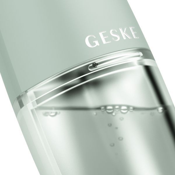 Очищающее средство для лица GESKE Aqua-Stream Face Cleanser 8в1 green HB0398 фото