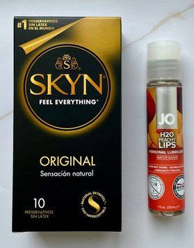 Набір Skyn Original 10 шт - Лубрикант System JO H2O &mdash; Peachy Lips (30 мл) SOS2823 фото