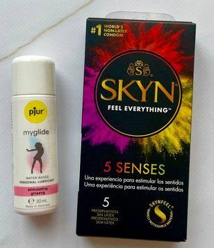 Комплект SKYN 5 Senses 5 шт + Збудлива змазка на водній основі pjur my glide 30 мл SOS1385 фото