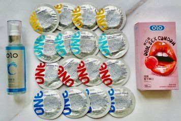 Набір 26 шт ONE Classic, Super Sensitive, Super Studs, Extreme ribs + OLO Oral Candy + Лубрикант "olo smooth" 60 мл охолоджуючий SOS1735 фото