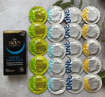Набор 30 штук Skyn ​​Extra Lube + ONE Super Studs, Super Sensitive, Classic, Glowing Pleasures SOS2285 фото