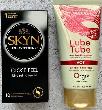 Комплект SKYN Close Feel найменшего размера 10 штук + ORGIE LUBE TUBE HOT (150мл) SOS1093 фото